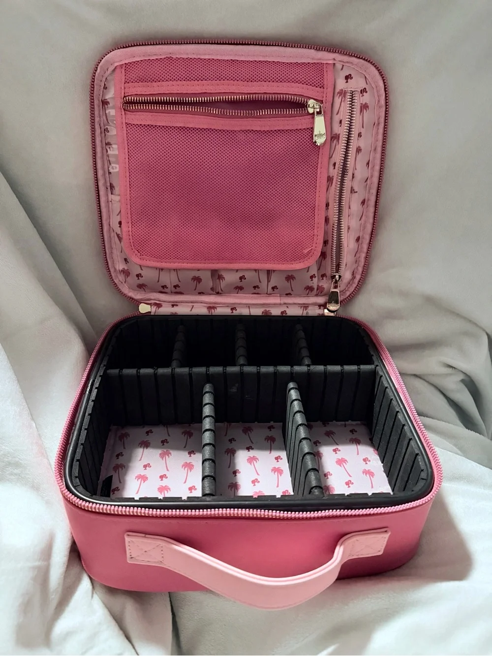 Impressions Vanity stay organized